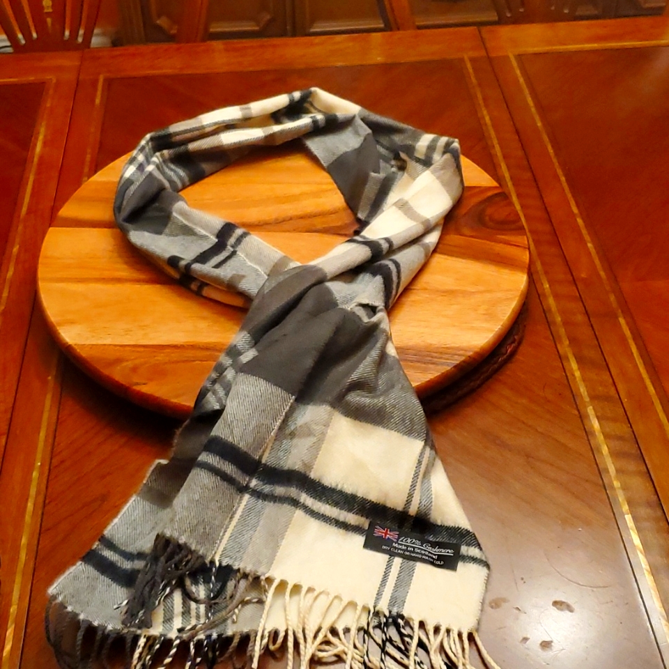 100% Cashmere Scarf Made In Scotland